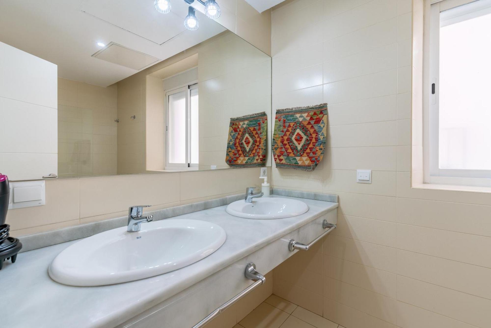 Veoapartment Alhondiga Primero Севилья Экстерьер фото